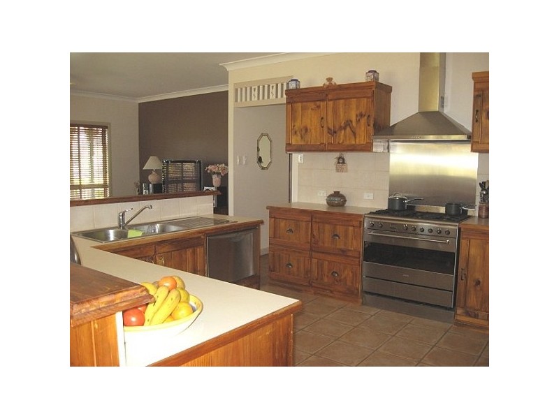 Kensington Grove QLD 4341