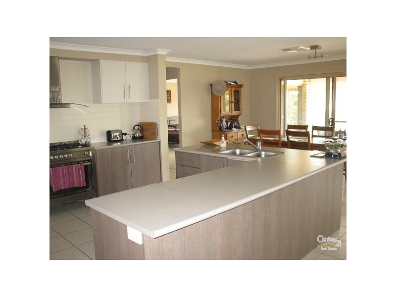 Kensington Grove QLD 4341