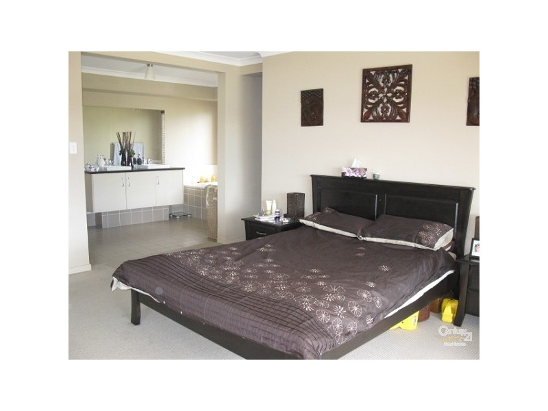 Kensington Grove QLD 4341