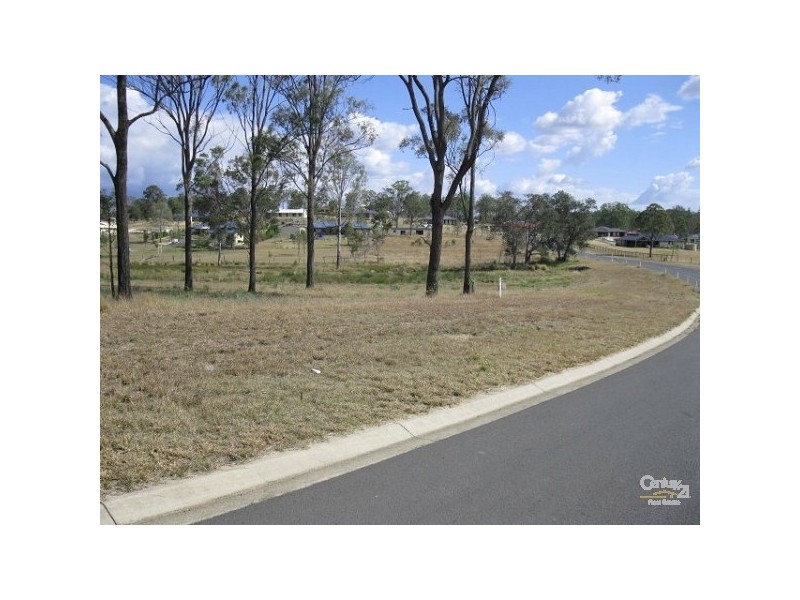 4 Harwood St, Kensington Grove QLD 4341