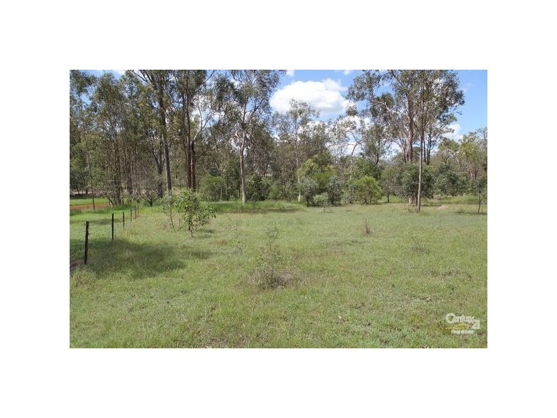 20 Australia II Dr, Kensington Grove QLD 4341