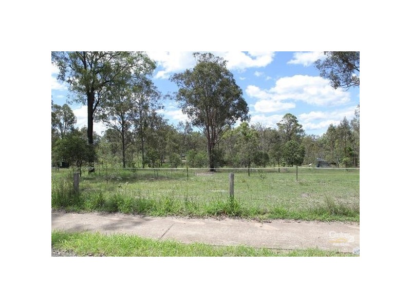 20 Australia II Dr, Kensington Grove QLD 4341