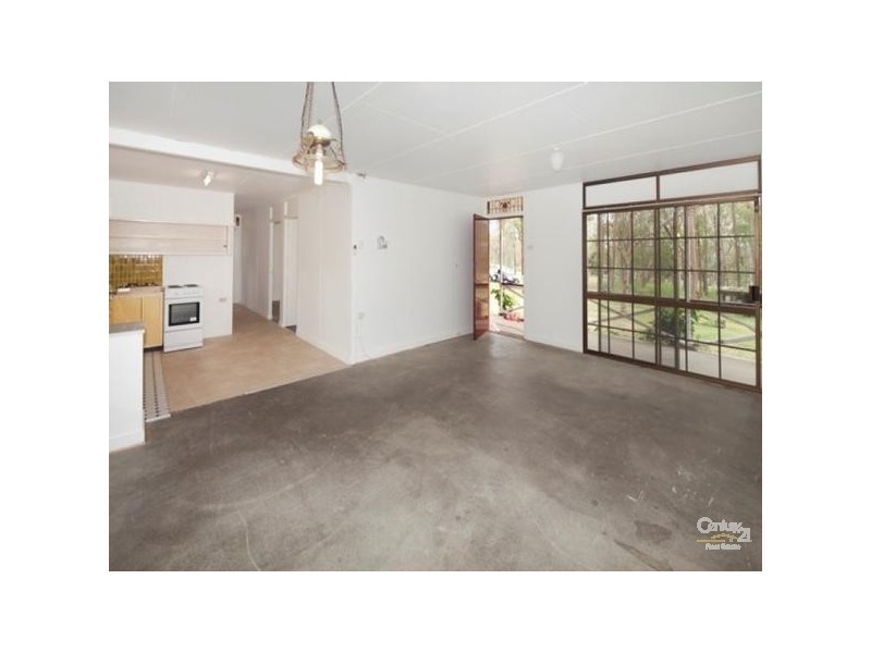 21 McDonald Road, Wivenhoe Pocket QLD 4306