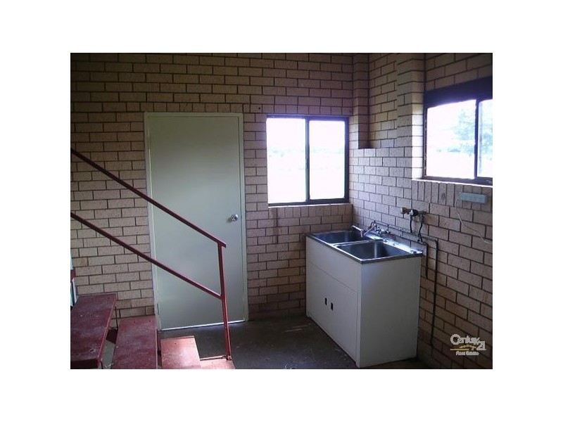 35 Daniel Street, Lowood QLD 4311