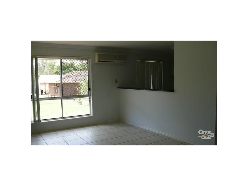 8 Heron Close, Lowood QLD 4311