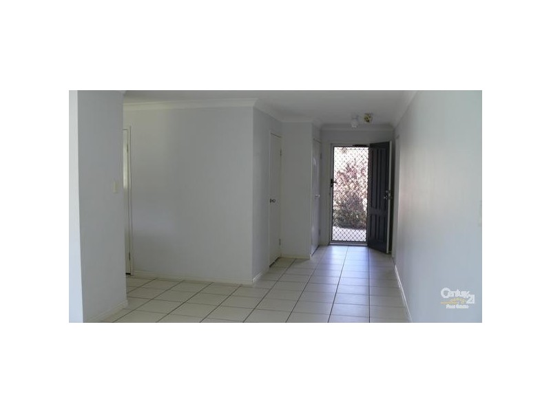 8 Heron Close, Lowood QLD 4311