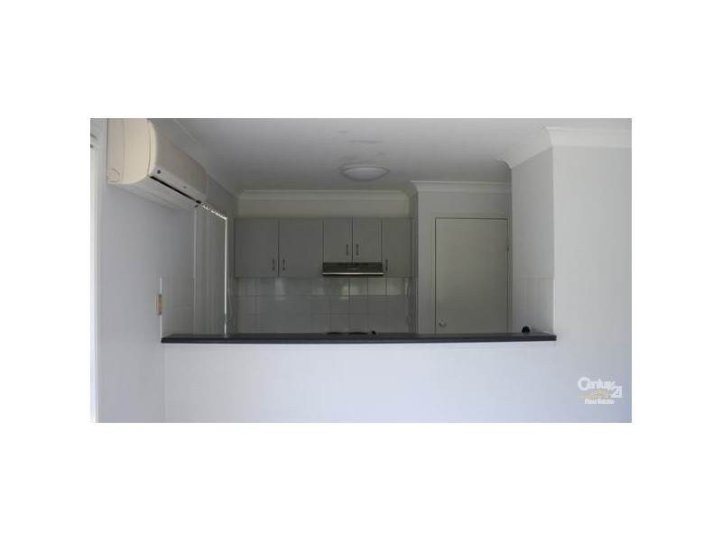 8 Heron Close, Lowood QLD 4311