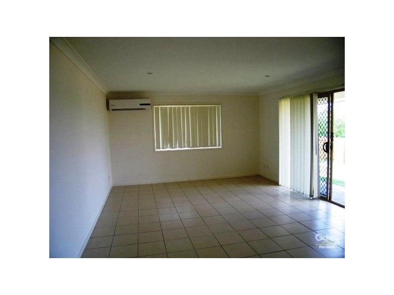 7 Heron Close, Lowood QLD 4311