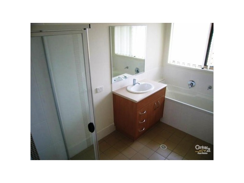 7 Heron Close, Lowood QLD 4311