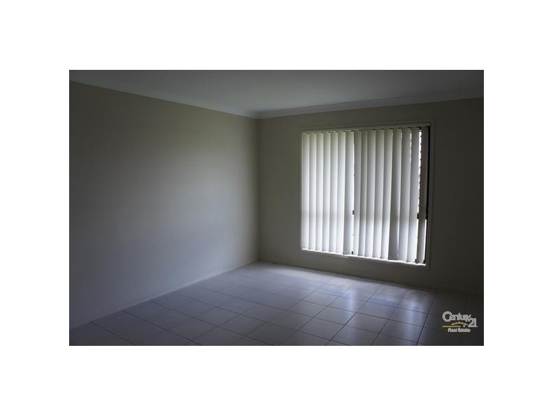 26 Honeyeater Place, Lowood QLD 4311