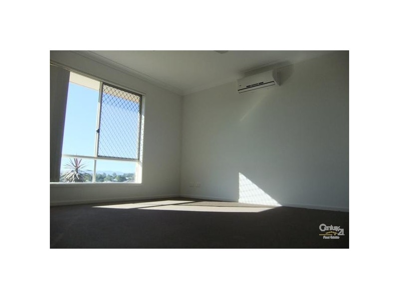 4 Mallard Street, Lowood QLD 4311