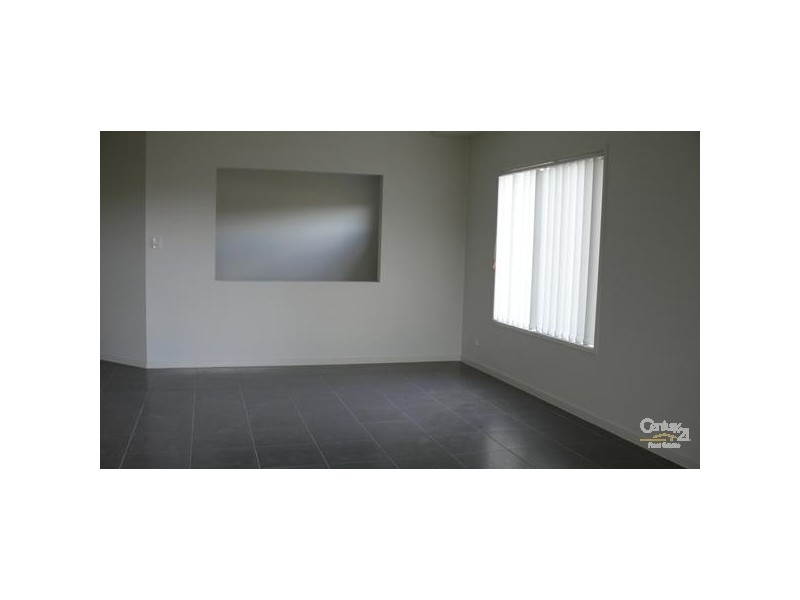 7 Goldenwood Cres, Fernvale QLD 4306