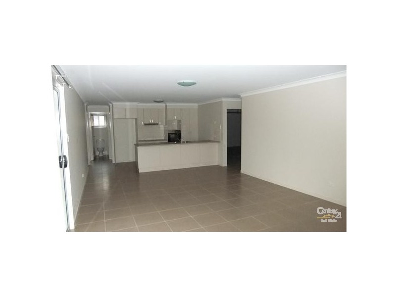 21 McInnes Street, Lowood QLD 4311