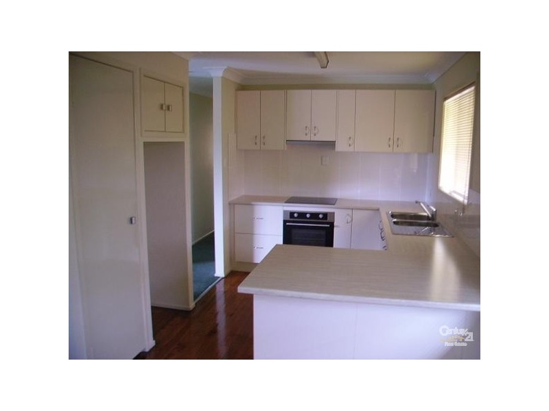 35 Daniel Street, Lowood QLD 4311