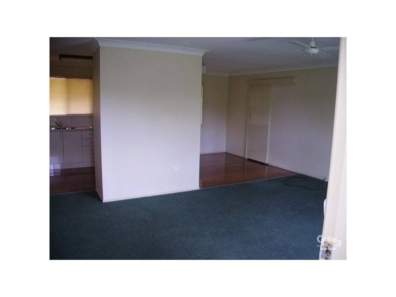 35 Daniel Street, Lowood QLD 4311