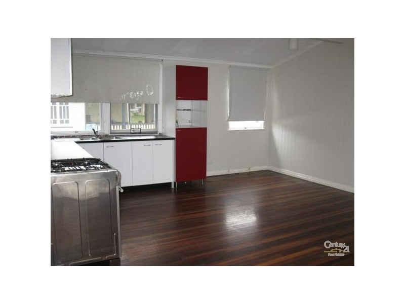 34 Walters Street, Lowood QLD 4311