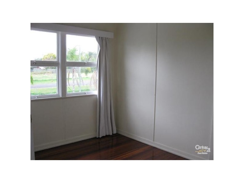 34 Walters Street, Lowood QLD 4311