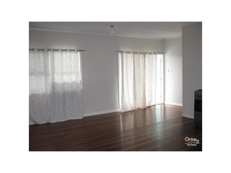 34 Walters Street, Lowood QLD 4311