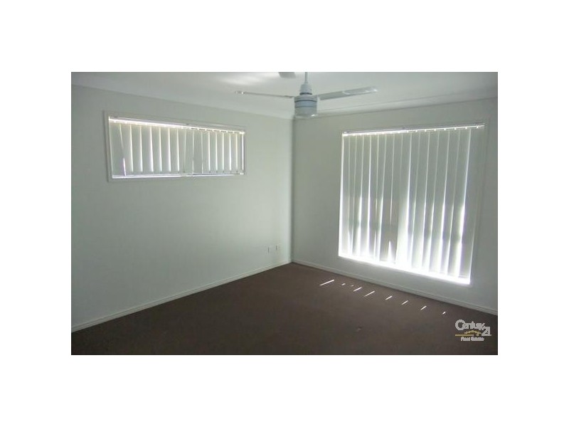 10 McInnes Street, Lowood QLD 4311