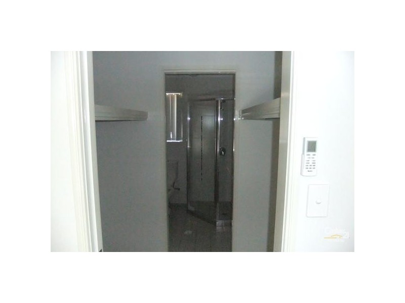 10 McInnes Street, Lowood QLD 4311