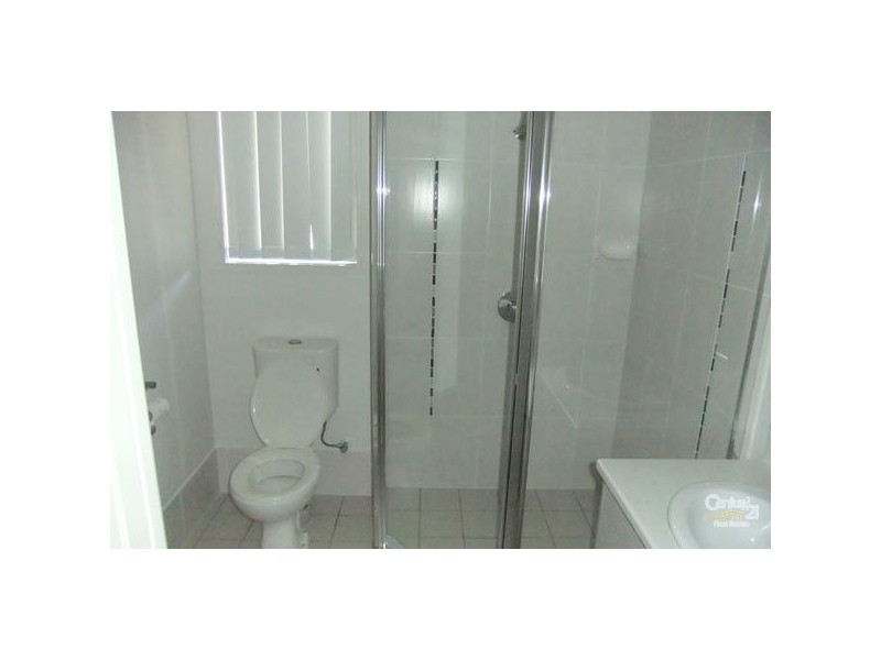 10 McInnes Street, Lowood QLD 4311