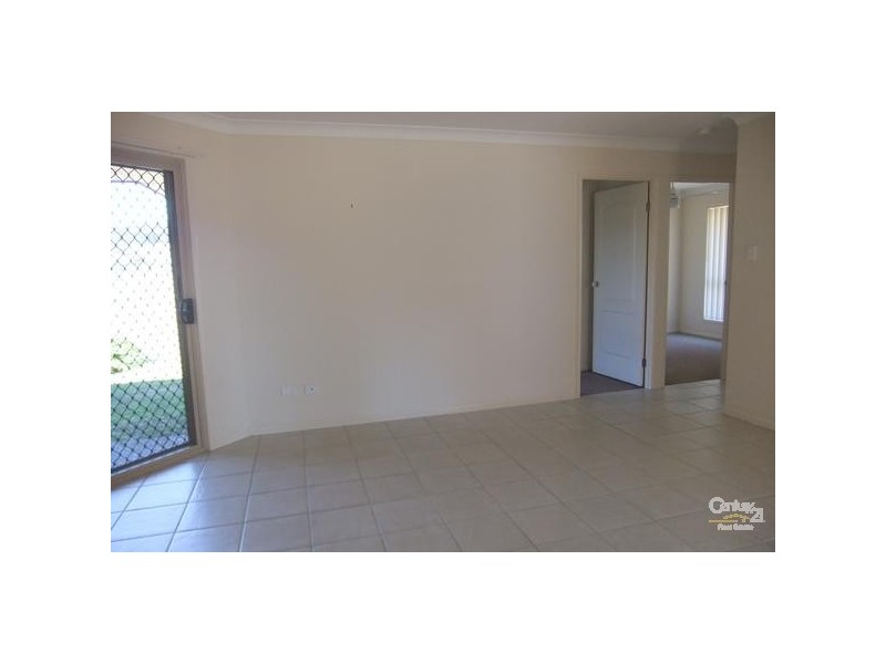 8 Harpeng Drive, Minden QLD 4311