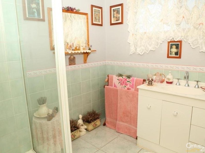 Wivenhoe Pocket QLD 4306