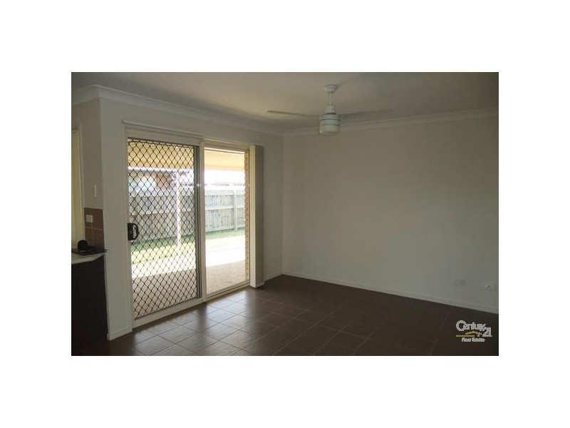 31 Bray Street, Lowood QLD 4311