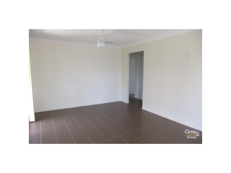 31 Bray Street, Lowood QLD 4311