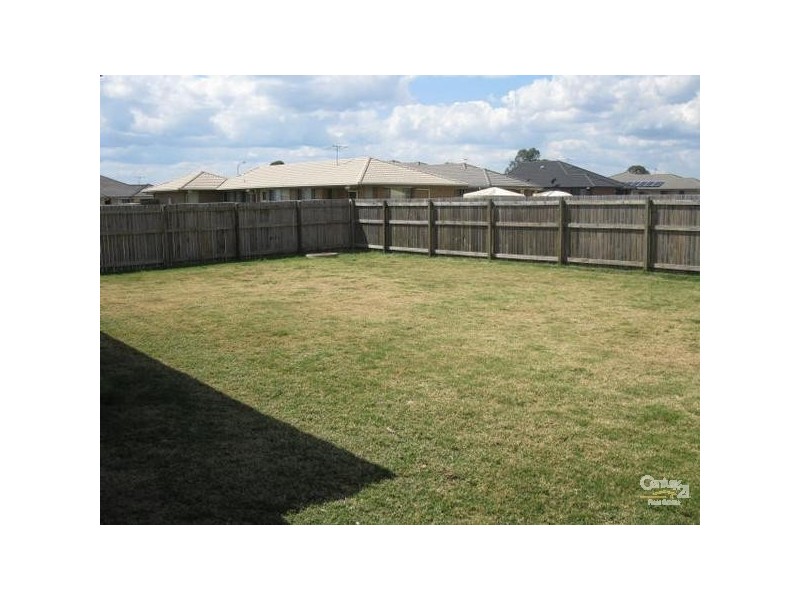 23 Bray Street, Lowood QLD 4311