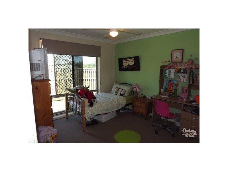 18 Willowood Place, Fernvale QLD 4306