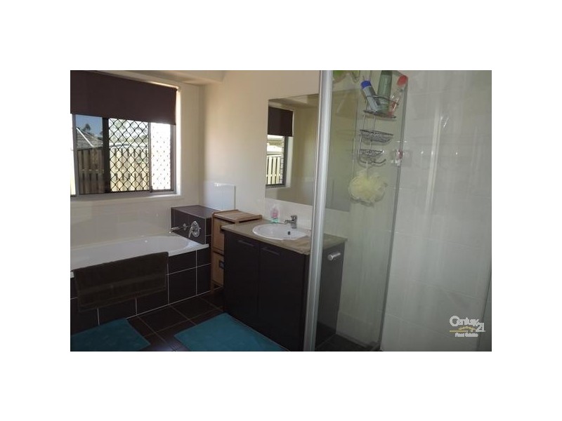 18 Willowood Place, Fernvale QLD 4306