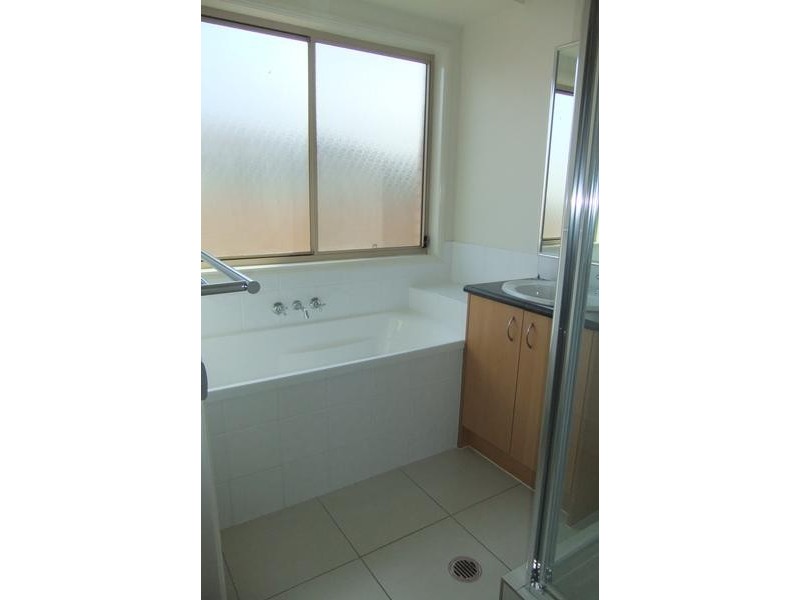 10 Bray Street, Lowood QLD 4311