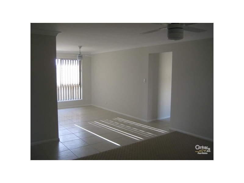 9 Willowood Place, Fernvale QLD 4306