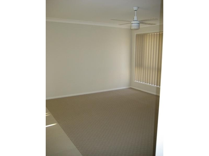 9 Willowood Place, Fernvale QLD 4306