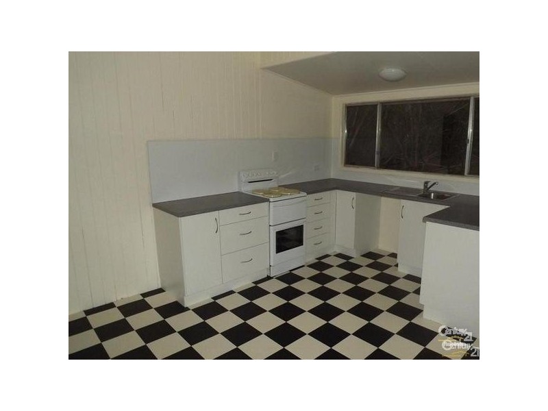 12 Michel Street, Lowood QLD 4311