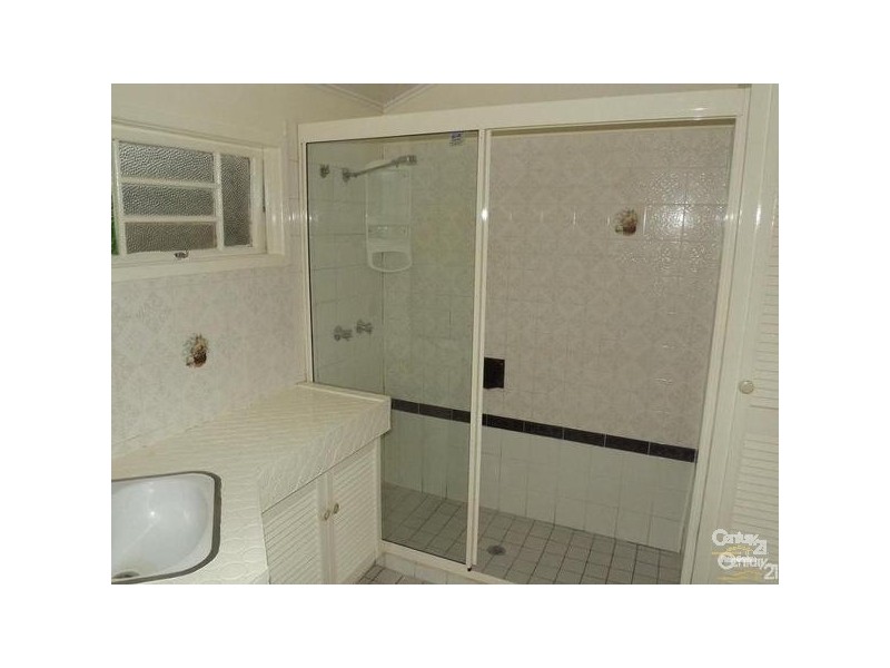 12 Michel Street, Lowood QLD 4311