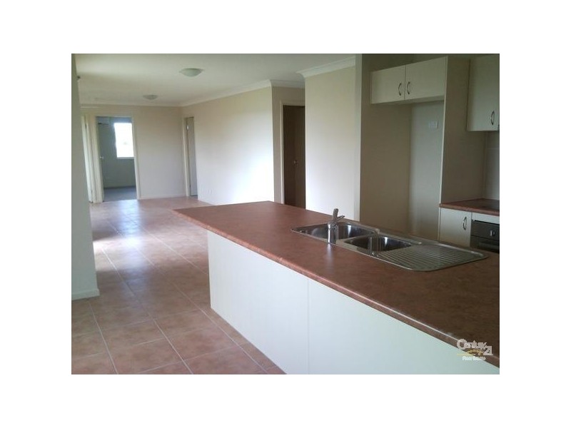 25 Sea Eagle Drive, Lowood QLD 4311