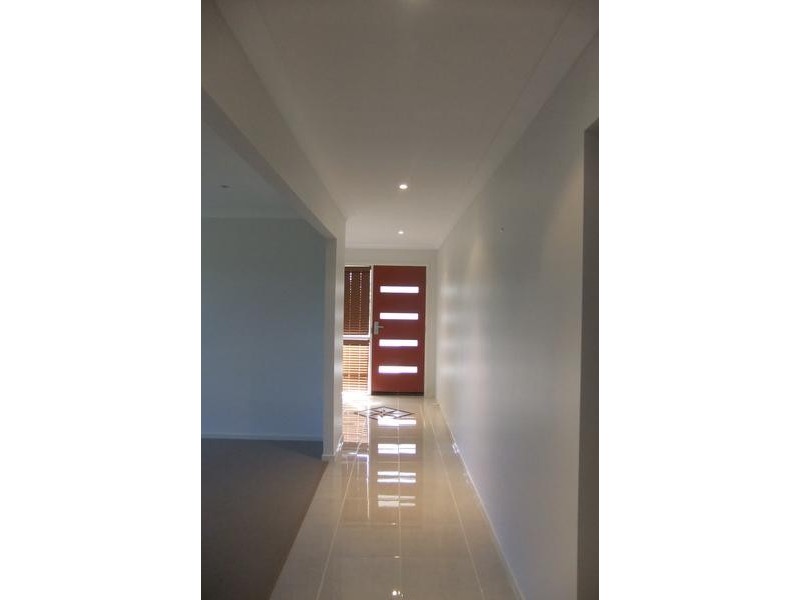 25 Honeywood Drive, Fernvale QLD 4306