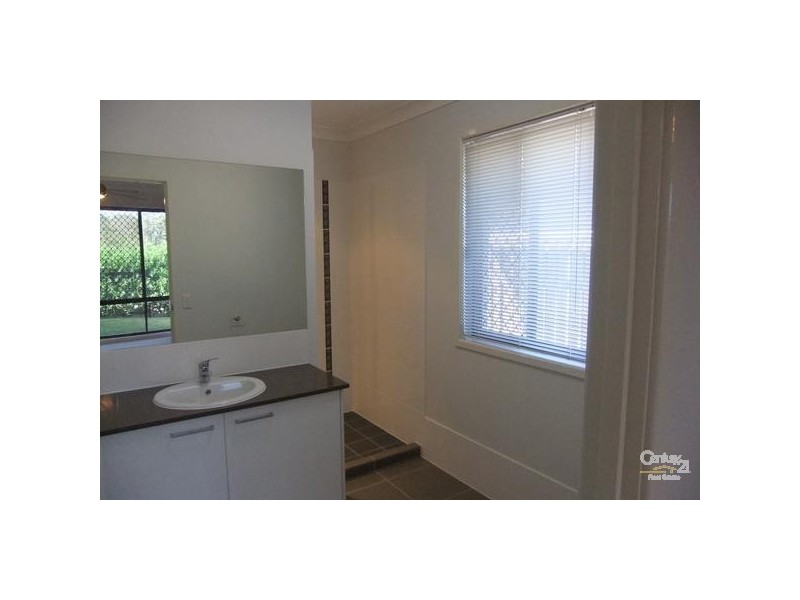 25 Honeywood Drive, Fernvale QLD 4306