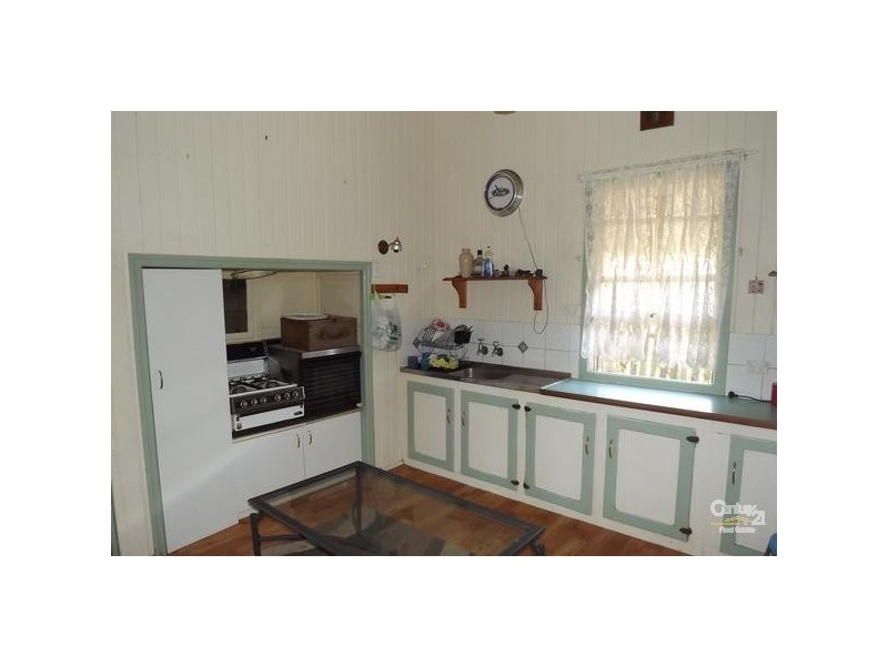 24 Don Street, Lowood QLD 4311