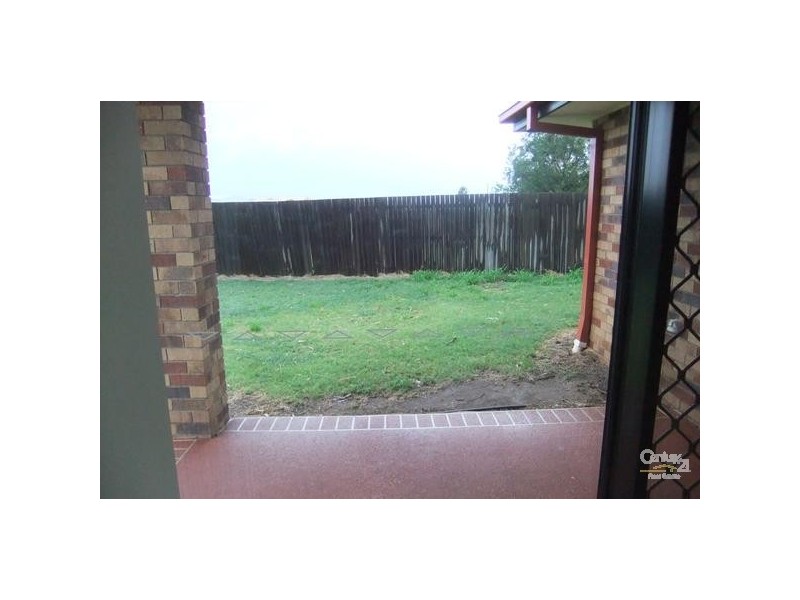 2 Jeannine Drive, Forest Hill QLD 4342