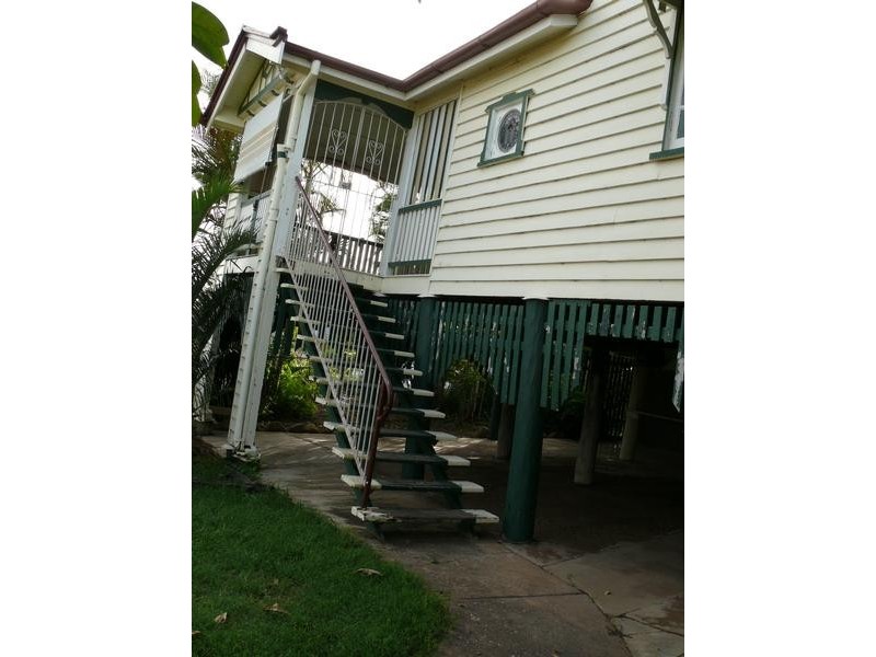 18 Park Street, Lowood QLD 4311