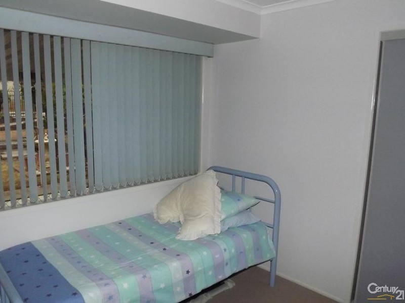 16 Dumke Street, Lowood QLD 4311