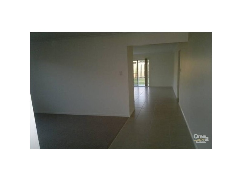 3 Fiery Street, Brassall QLD 4305
