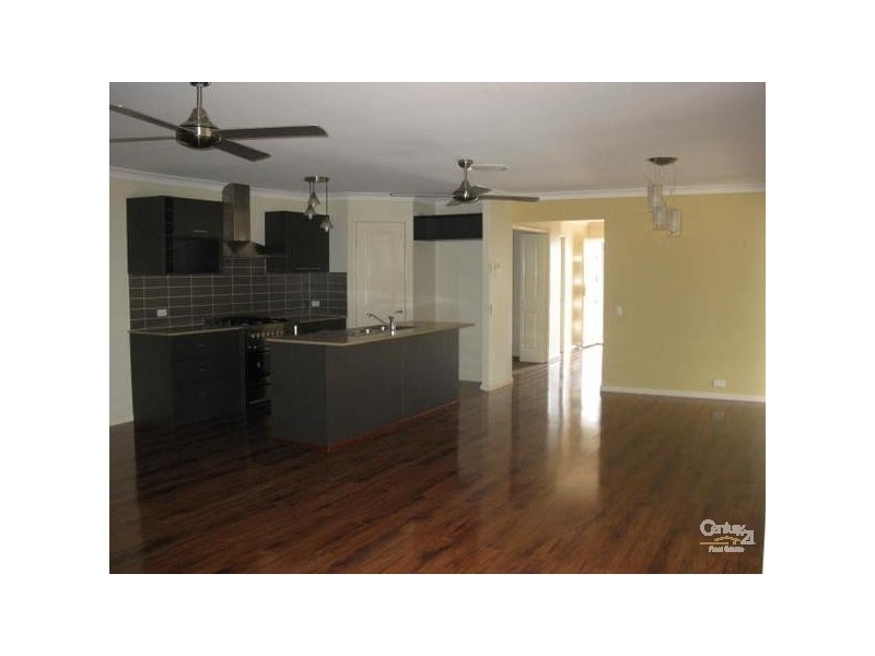 18 Willowood, Fernvale QLD 4306