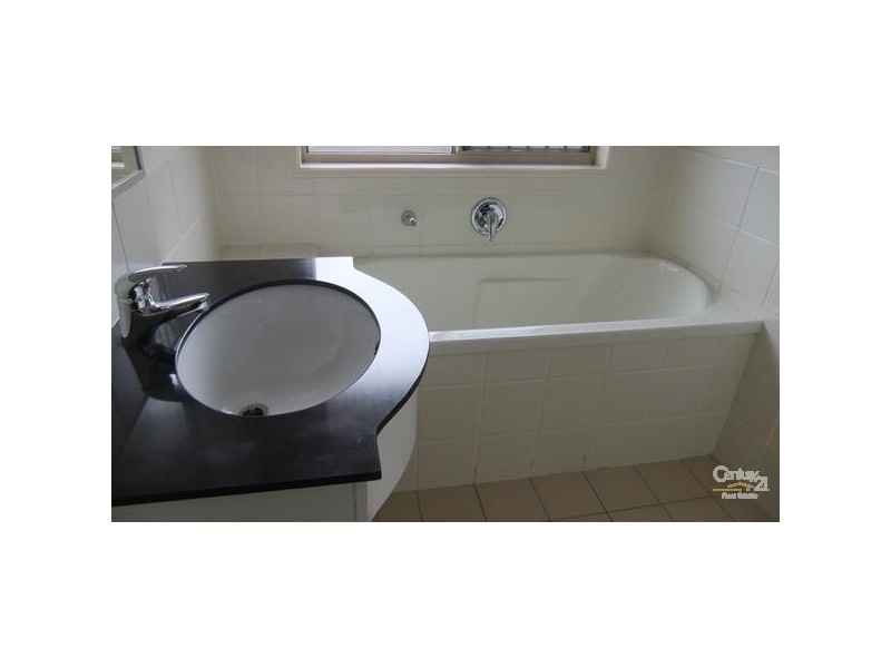 4 Cunningham Avenue, Laidley QLD 4341