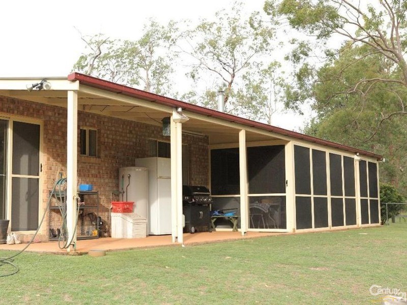 60 Buckingham Crt, Mount Hallen QLD 4312