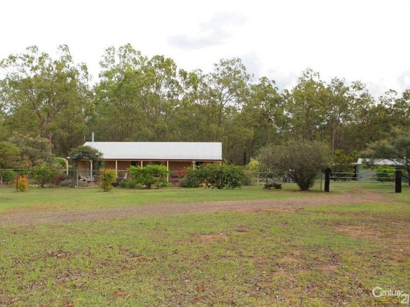 60 Buckingham Crt, Mount Hallen QLD 4312