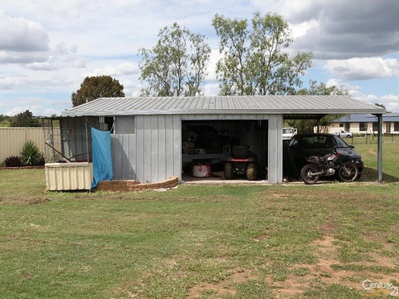 7 Nathan Crt, Plainland QLD 4341